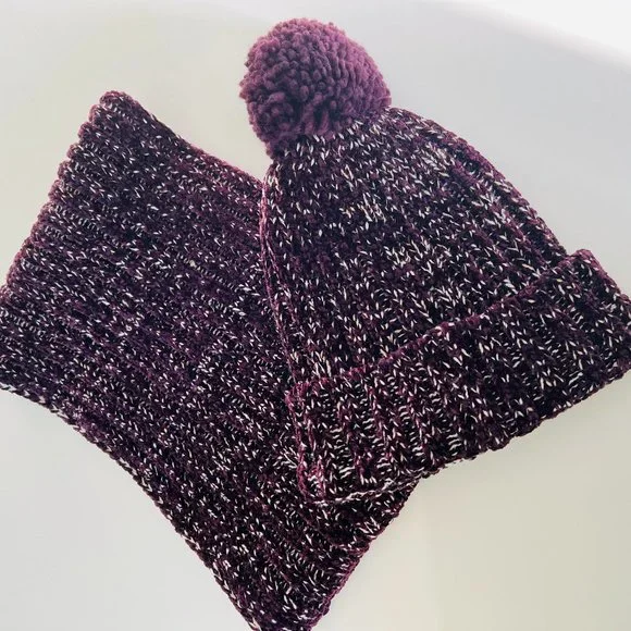 Nordstrom Studded Pom Pom Beanie and Knit Scarf Set NWT Kensie | Accessories | Pompom Beanie And Scarf Set Black  main image 4